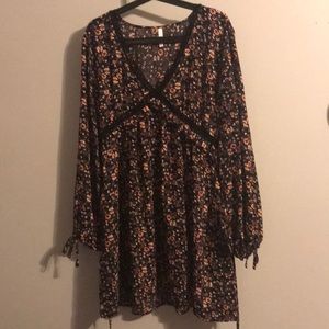 Floral pattern long sleeve dress